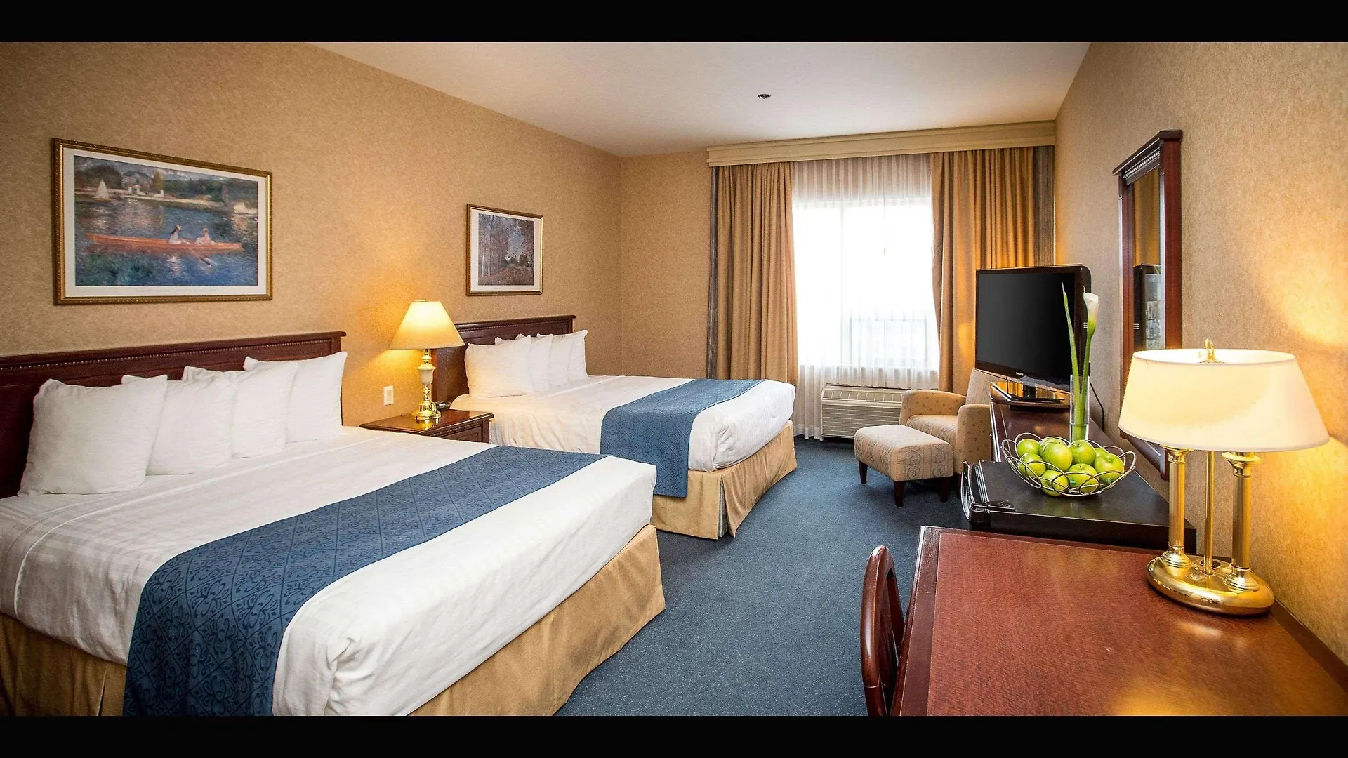 *** Hotel Quality Inn & Suites Brossard Canada