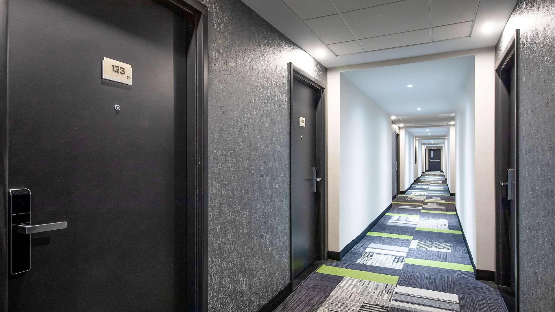Quality Inn & Suites Brossard Canada