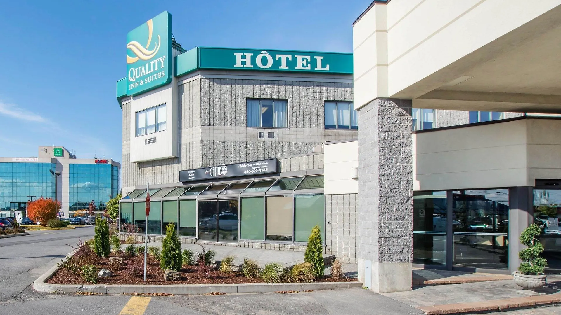 Quality Inn & Suites Brossard 3*,