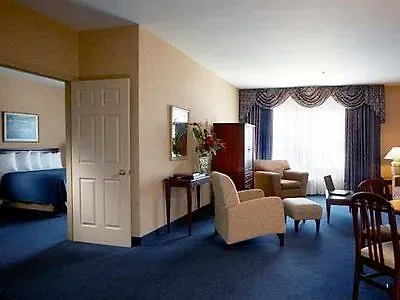 *** Hotel Quality Inn & Suites Brossard Canada