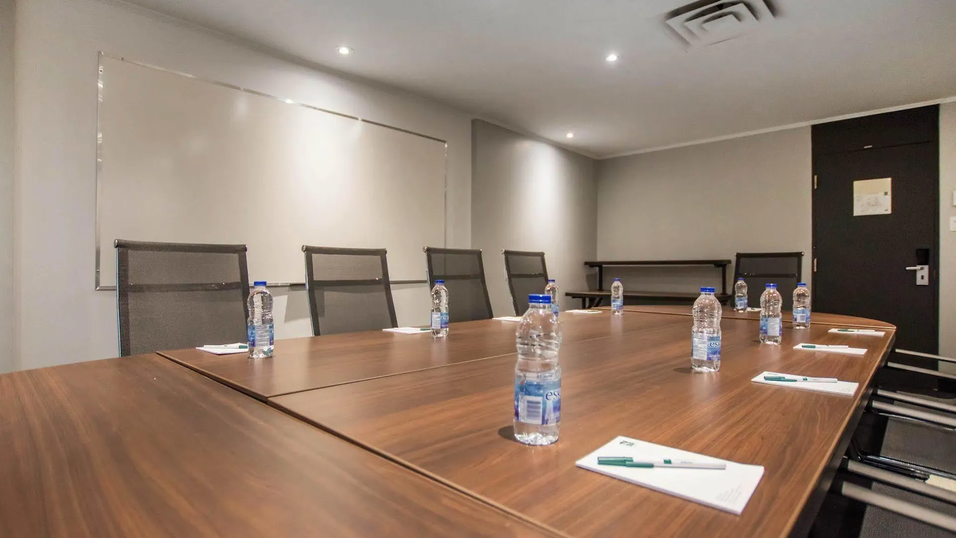 Quality Inn & Suites Brossard Canada