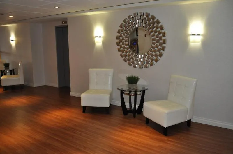 Hotel Quality Inn & Suites Brossard